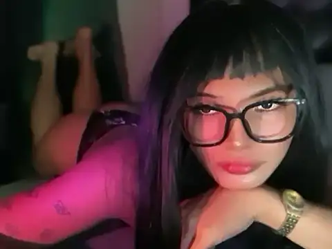 Pokazy przed kamerką – fuckingkeysha