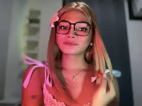 fuckingkeysha 网络视讯表演