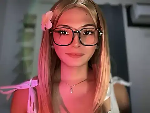fuckingkeysha 在線直播表演