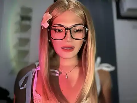 fuckingkeysha Show Webcam