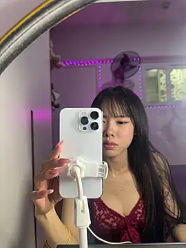 Chat +18 de Lov3lily ao vivo