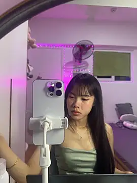 Lov3lily Live XXX-chat