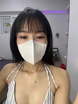Lov3lily 网络视讯表演