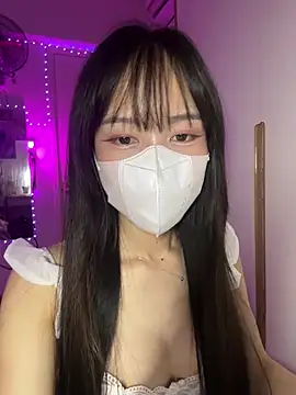 צ'אט XXX בשידור חי של Lov3lily