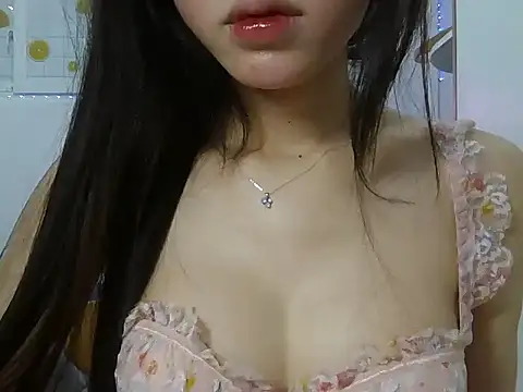 Lov3lily Live XXX-chat