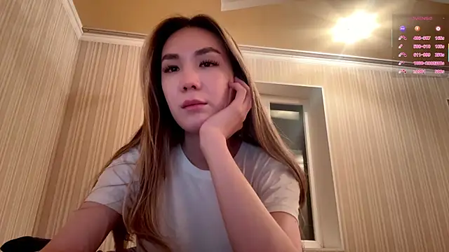 Chat +18 de JenellKjelland ao vivo
