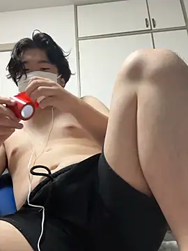 Show modela daigooo na web-kameri