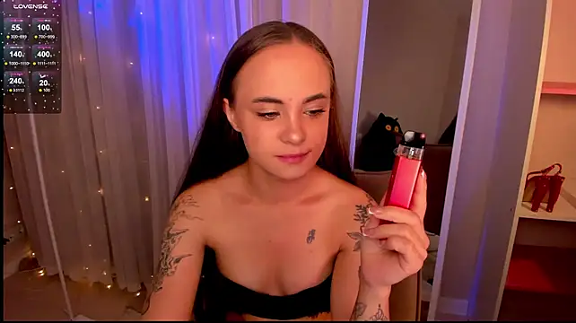 Black_Dollarss Show in webcam