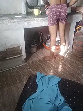 nilu_5633: διαδικτυακό σόου στην κάμερα