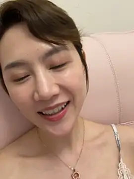 A-happyy Show Webcam