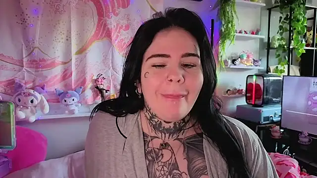 BigBootyHolly Webcam Show