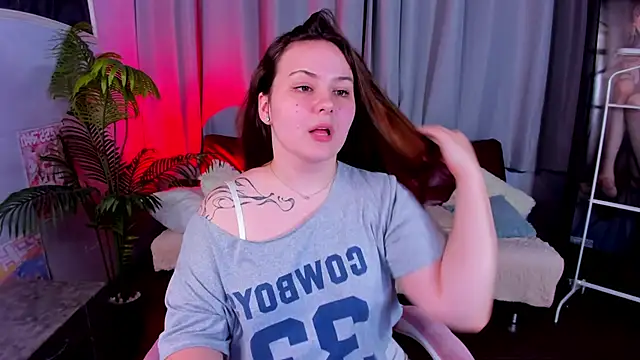 MireyaLin's Live XXX Chat