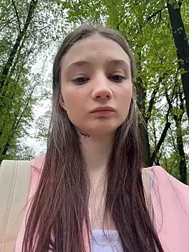 hiding-milan Live XXX chat