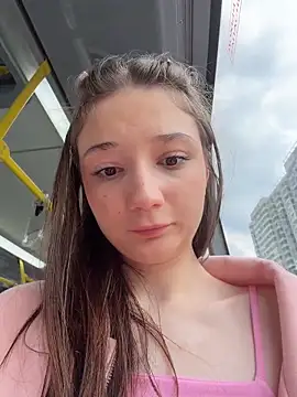 hiding-mila Adlı Modelin Web Kamerası Şovu
