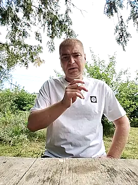 Dimentrius' Webcam Show