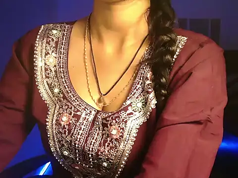 Moksha_ – webcam-show