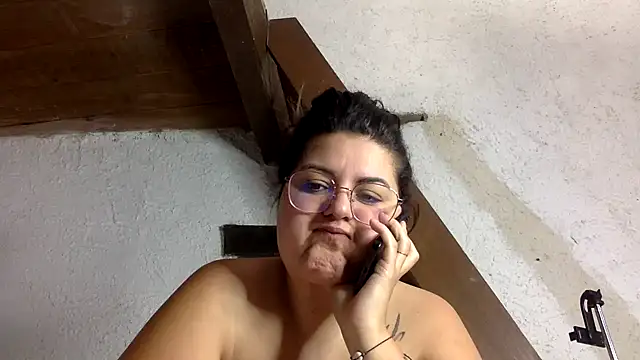 Velvetshadow_48 Adlı Modelin Canlı XXX Sohbeti