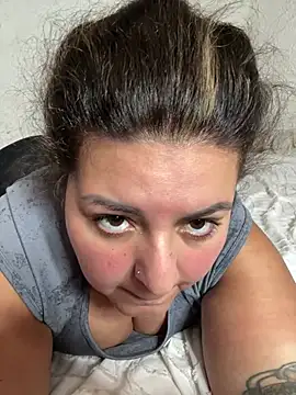 Velvetshadow_48 Adlı Modelin Canlı XXX Sohbeti