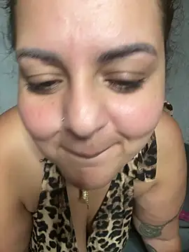 Chat XXX en directo de Velvetshadow_48