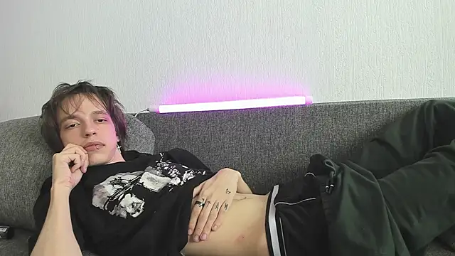 عرض كام Nolan_Sagee
