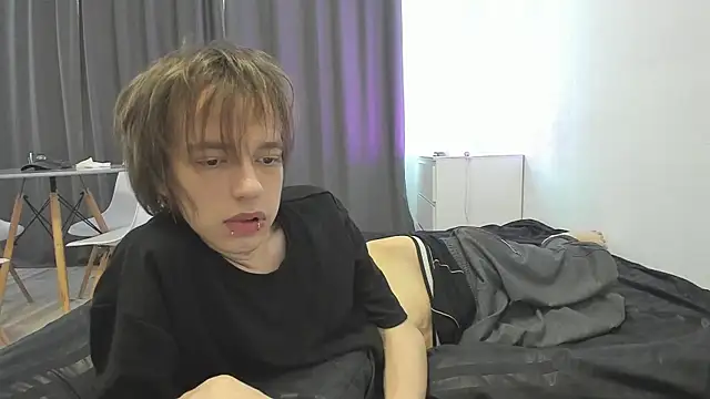 Nolan_Sagee's Webcam Show
