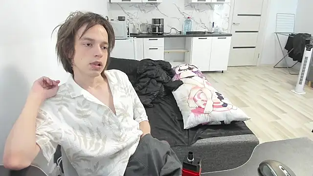 Nolan_Sagee Pertunjukan Webcam