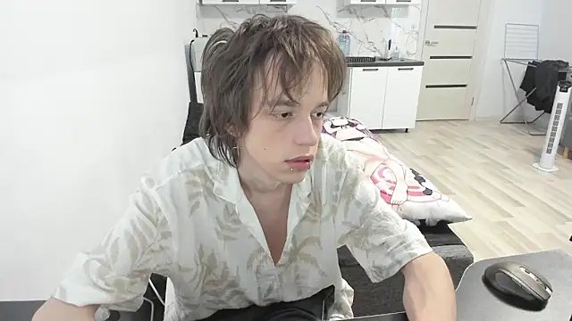 Nolan_Sagee Шоу с уебкамера