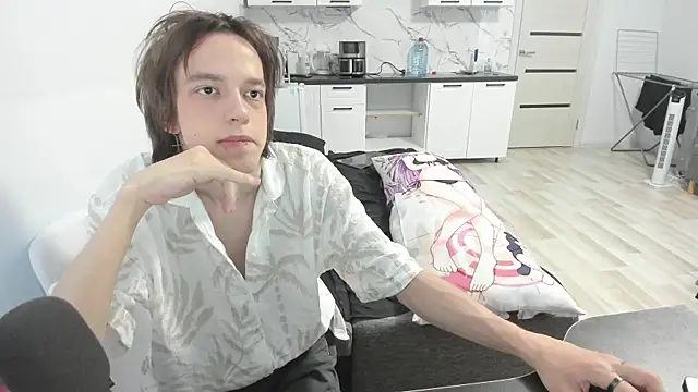 عرض كام Nolan_Sagee