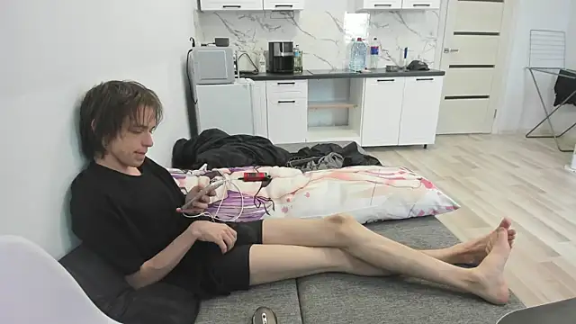 Nolan_Sagee Webcam-Show