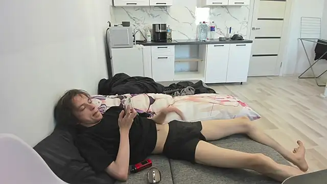 הופעת וובקאם של Nolan_Sagee