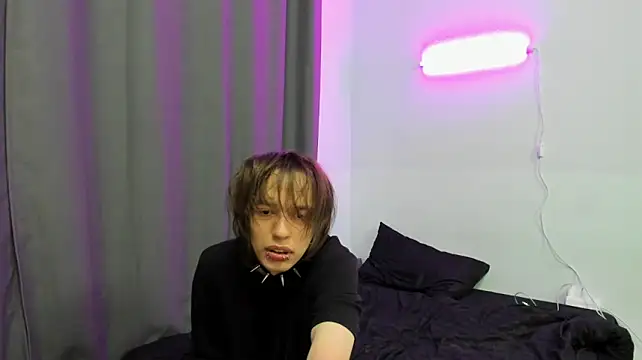 عرض كام Nolan_Sagee