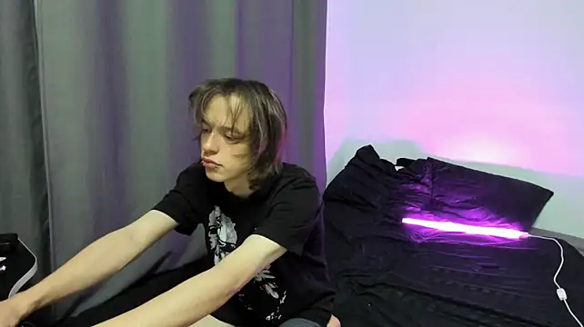 Nolan_Sagee Webcam-Show