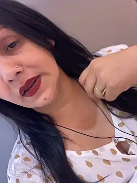 צ'אט XXX בשידור חי של simmy14321