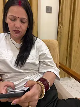 XXX chat uživo modela Anshika_Arya