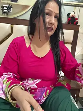Anshika_Arya Chat XXX in diretta