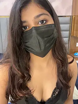 Pertunjukan Kamera Web YoursAnny_cams