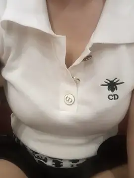 Besa4_ Adlı Modelin Canlı XXX Sohbeti