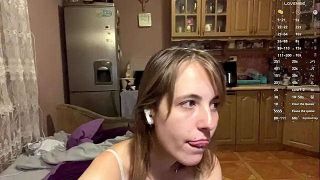 DaphneAmor Show in webcam