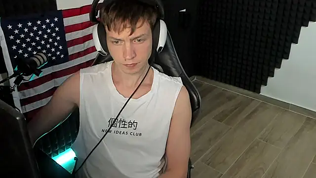 More_than_friend webcam show