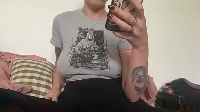 Živý XXX chat roseroserose666