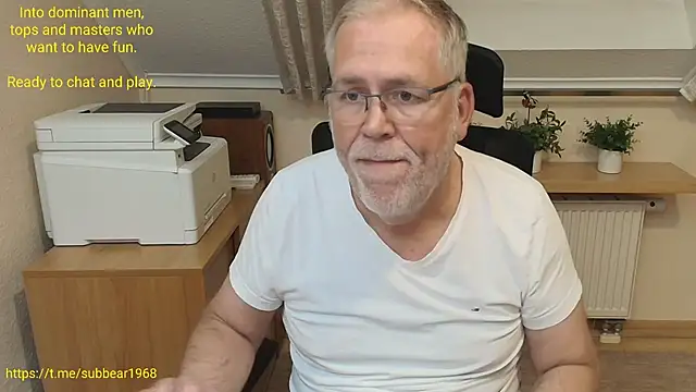 subbear1968n Webbikameraesitys