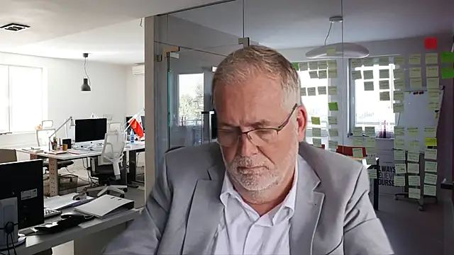 subbear1968 webkamerás műsora