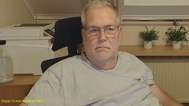 subbear1968 Webcam Show