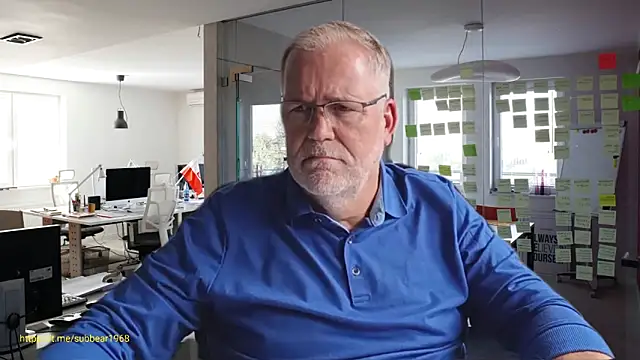 subbear1968's Live XXX Chat