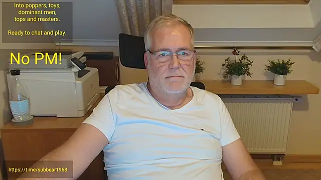 subbear1968 Show Webcam