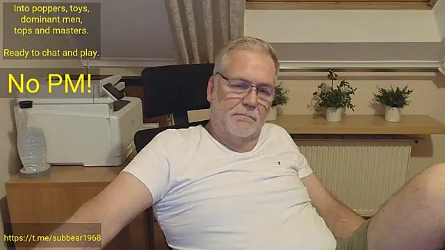 subbear1968 Pertunjukan Webcam