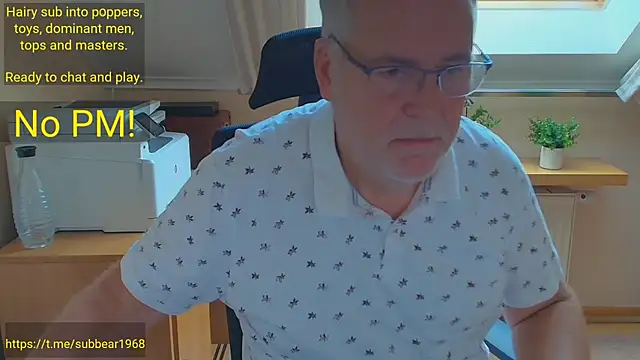 subbear1968 Show in webcam