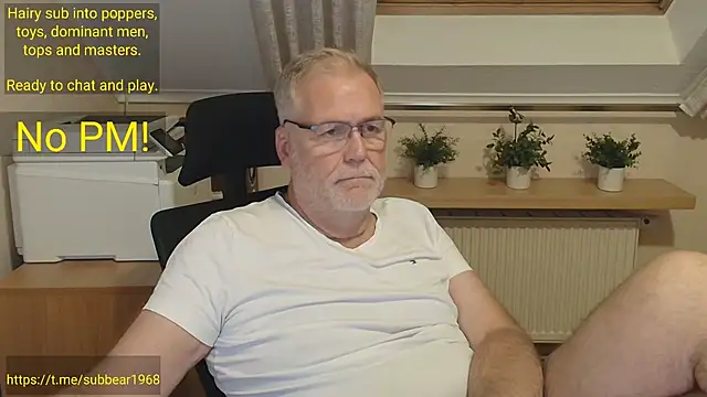 subbear1968 Show Webcam