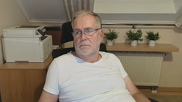 subbear1968 Show Webcam