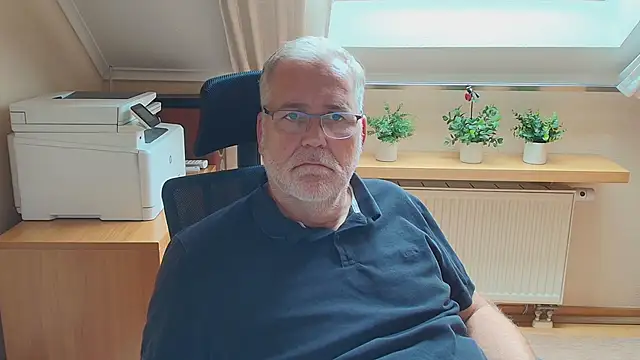 subbear1968's Live XXX Chat